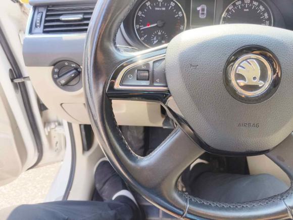 [杭州·赣L] 二手斯柯达明锐2015款 1.6L 自动逸俊版