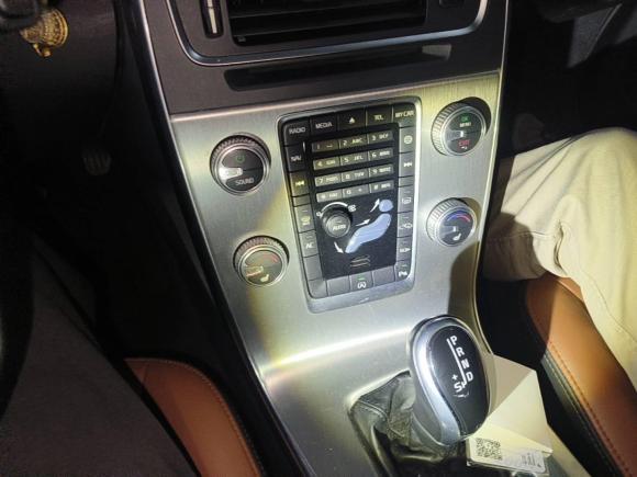 [杭州·浙A] 二手沃尔沃沃尔沃S602016款 S60L T4 智远版