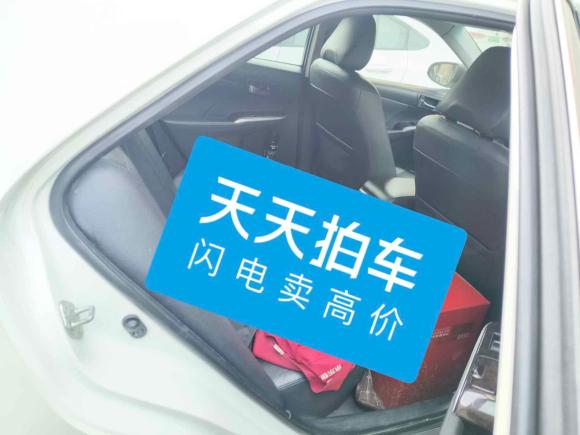 [青岛·鲁B] 二手丰田凯美瑞2015款 2.0G 领先版