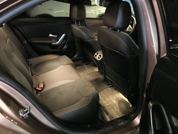 [南昌·赣M] 二手奔驰奔驰A级2021款 A 200 L 运动轿车时尚型