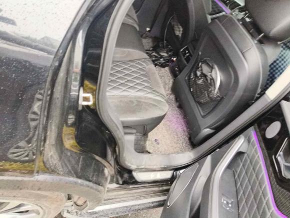 [嘉兴·苏U] 二手红旗红旗HS52019款 2.0T 智联旗领版