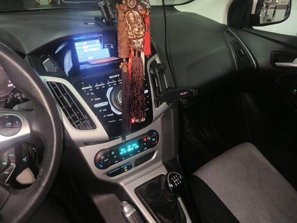 [南京·苏A] 二手福特福克斯2012款 两厢 2.0L 手动豪华运动型