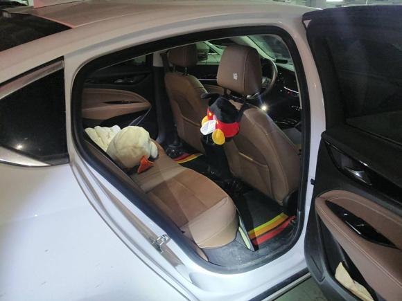 [无锡·苏B] 二手别克君威2022款 552T 智享型