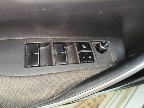 [武汉·鄂A] 二手丰田雷凌2019款 双擎 1.8H E-CVT豪华版 国VI