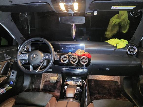 [合肥·皖A] 二手奔驰奔驰A级2020款 A 200 L 运动轿车