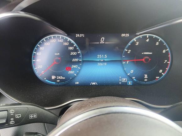 [上海·沪B] 二手奔驰奔驰GLC2022款 改款 GLC 300 L 4MATIC 动感型