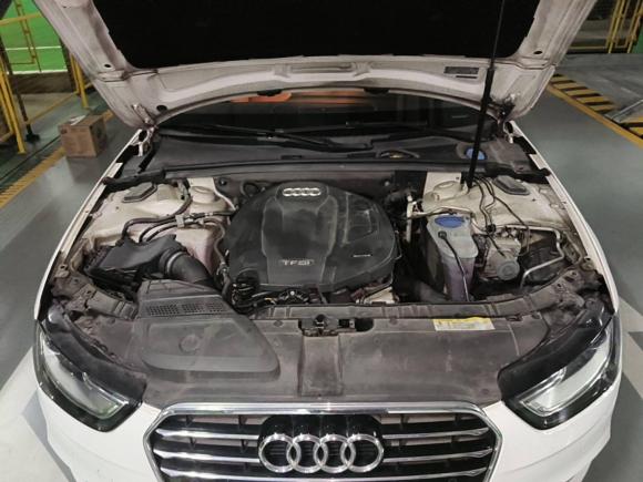 [上海·沪A] 二手奥迪奥迪A4L2016款 35 TFSI 典藏版 自动标准型