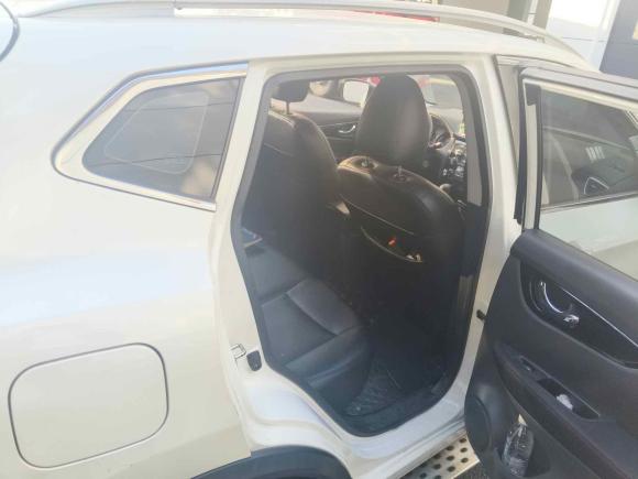 [上海·苏L] 二手日产逍客2016款 2.0L CVT精英版