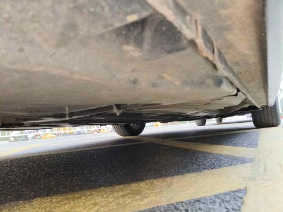 [武汉·鄂A] 二手标致标致5082011款 2.0L 手动经典版