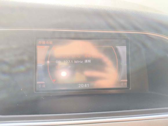 [深圳·粤B] 二手奥迪奥迪A4L2015款 35 TFSI 自动标准型