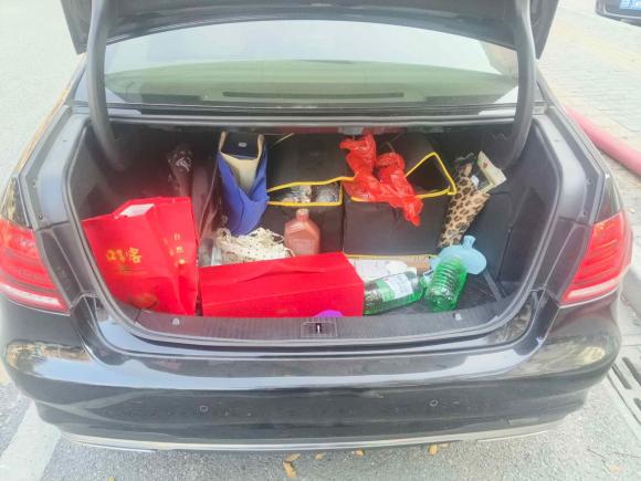 [无锡·苏B] 二手奔驰奔驰E级2015款 改款 E 260 L 运动时尚型