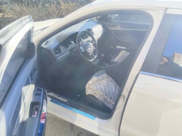 [青岛·鲁B] 二手大众朗逸2015款 1.6L 手动舒适版