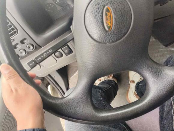 [苏州·苏E] 二手福特经典全顺2013款 2.8T柴油厢式运输车短轴中顶JX493ZLQ4