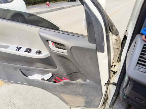 [西安·陕U] 二手福田风景G92017款 2.4L汽油商运版长轴6座4G69