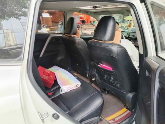 [成都·川A] 二手丰田RAV4荣放2016款 2.0L CVT两驱风尚版 国V