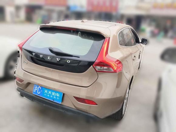 [上海·沪C] 二手沃尔沃沃尔沃V402014款 2.0T 智雅版