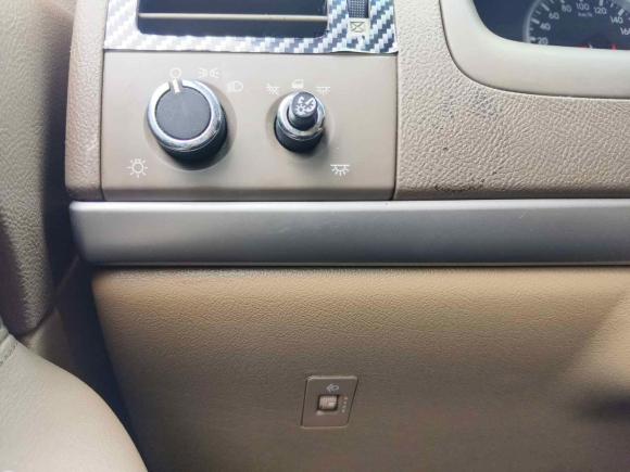 [深圳·粤B] 二手别克别克GL82014款 2.4L 经典版