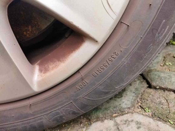 [上海·沪A] 二手奥迪奥迪A82011款 A8L 3.0 TFSI quattro豪华型(245kW)