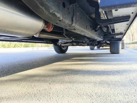 [济南·鲁A] 二手中国重汽搏胜2024款 商用 2.0T自动柴油四驱长轴 豪华版