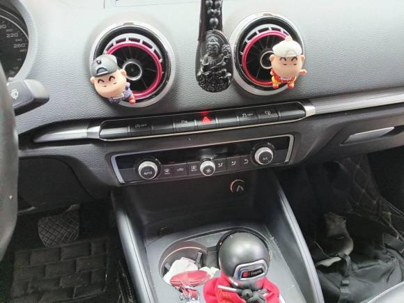 [成都·川A] 二手奥迪奥迪A32016款 Limousine 35 TFSI 风尚型