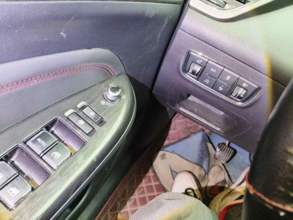 [成都·川B] 二手长安长安CS752017款 尚酷版 1.5T 手动锋享型