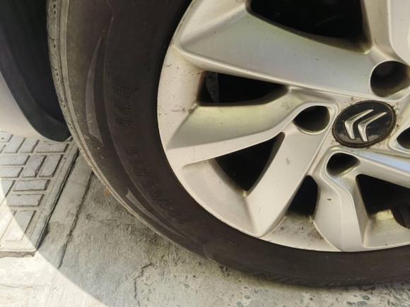 [南京·苏A] 二手雪铁龙雪铁龙C3-XR2015款 1.6L 自动时尚型