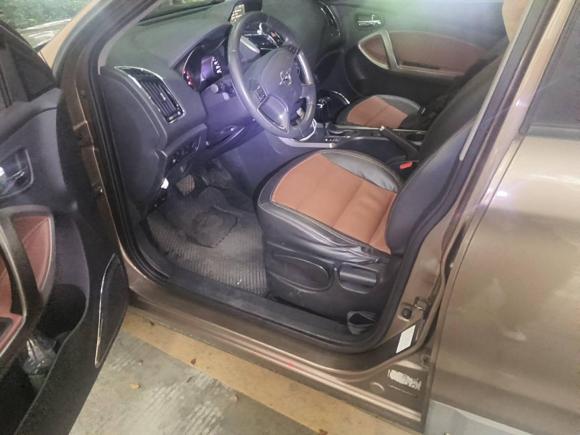 [深圳·粤B] 二手海马海马S52016款 1.5T CVT创享版