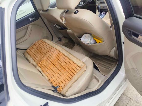 [杭州·浙A] 二手福特福克斯2013款 两厢经典 1.8L 自动时尚型