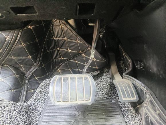 [济南·鲁A] 二手标致标致40082017款 350THP 精英版