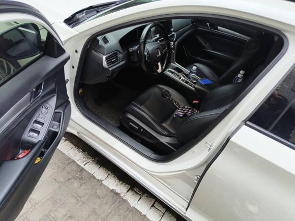 [上海·沪F] 二手本田雅阁2018款 锐·混动 2.0L 锐领版 国VI