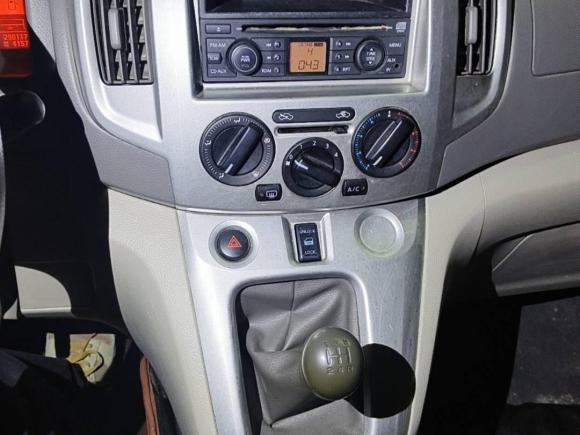 [成都·川A] 二手日产日产NV2002013款 1.6L 豪华型 国IV