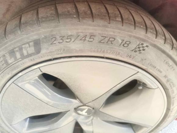 [上海·闽J] 二手特斯拉Model 32020款 改款 标准续航后驱升级版