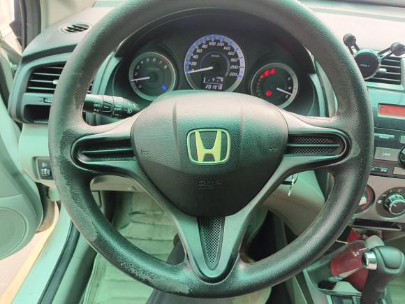 [深圳·粤P] 二手本田锋范经典2012款 1.5L 自动精英版