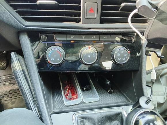 [上海·沪D] 二手大众宝来2019款 1.5L 手动舒适型