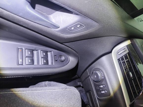 [杭州·浙A] 二手别克威朗2015款 三厢 20T 双离合精英型