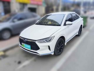比亚迪比亚迪e32021款 领畅版