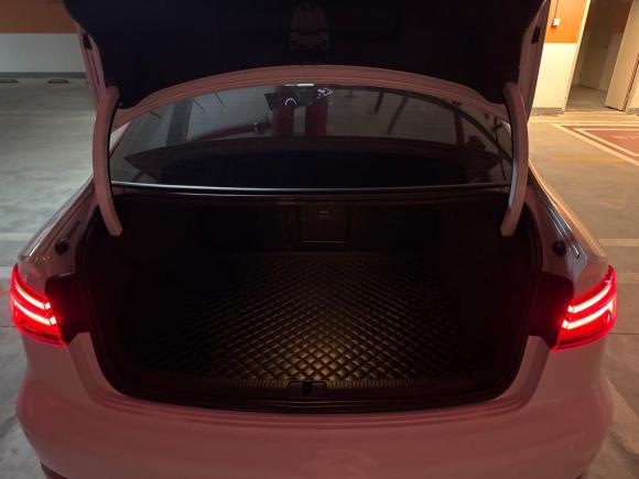 [苏州·苏E] 二手奥迪奥迪A32017款 Sportback 35 TFSI 进取型