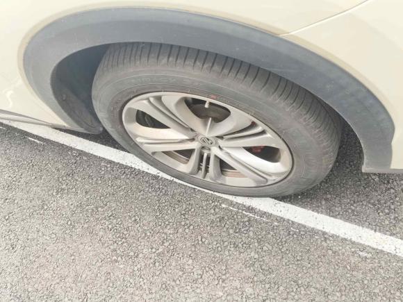 [南京·苏A] 二手名爵名爵HS2018款 30T 自动两驱Trophy荷尔蒙燃情版 国V