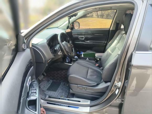 [西安·陕A] 二手三菱欧蓝德2018款 2.4L 四驱精英版 5座