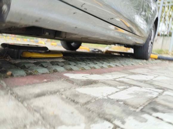 [上海·沪A] 二手比亚迪秦PLUS2021款 DM-i 120KM 尊贵型