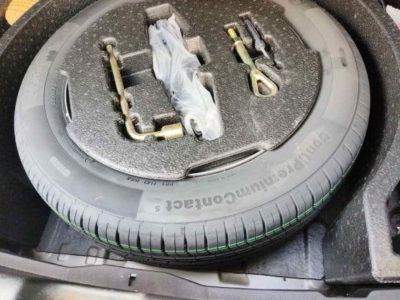 [武汉·鄂A] 二手宝骏宝骏5602015款 1.8L 手动精英型