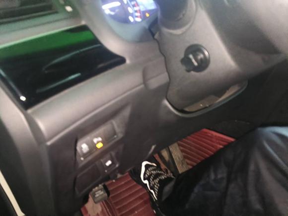 [上海·沪B] 二手英菲尼迪英菲尼迪Q702015款 Q70L 2.5L 精英版