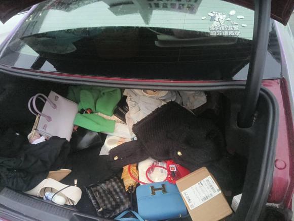 [上海·沪C] 二手奔驰奔驰A级2020款 改款二 A 180 L 运动轿车