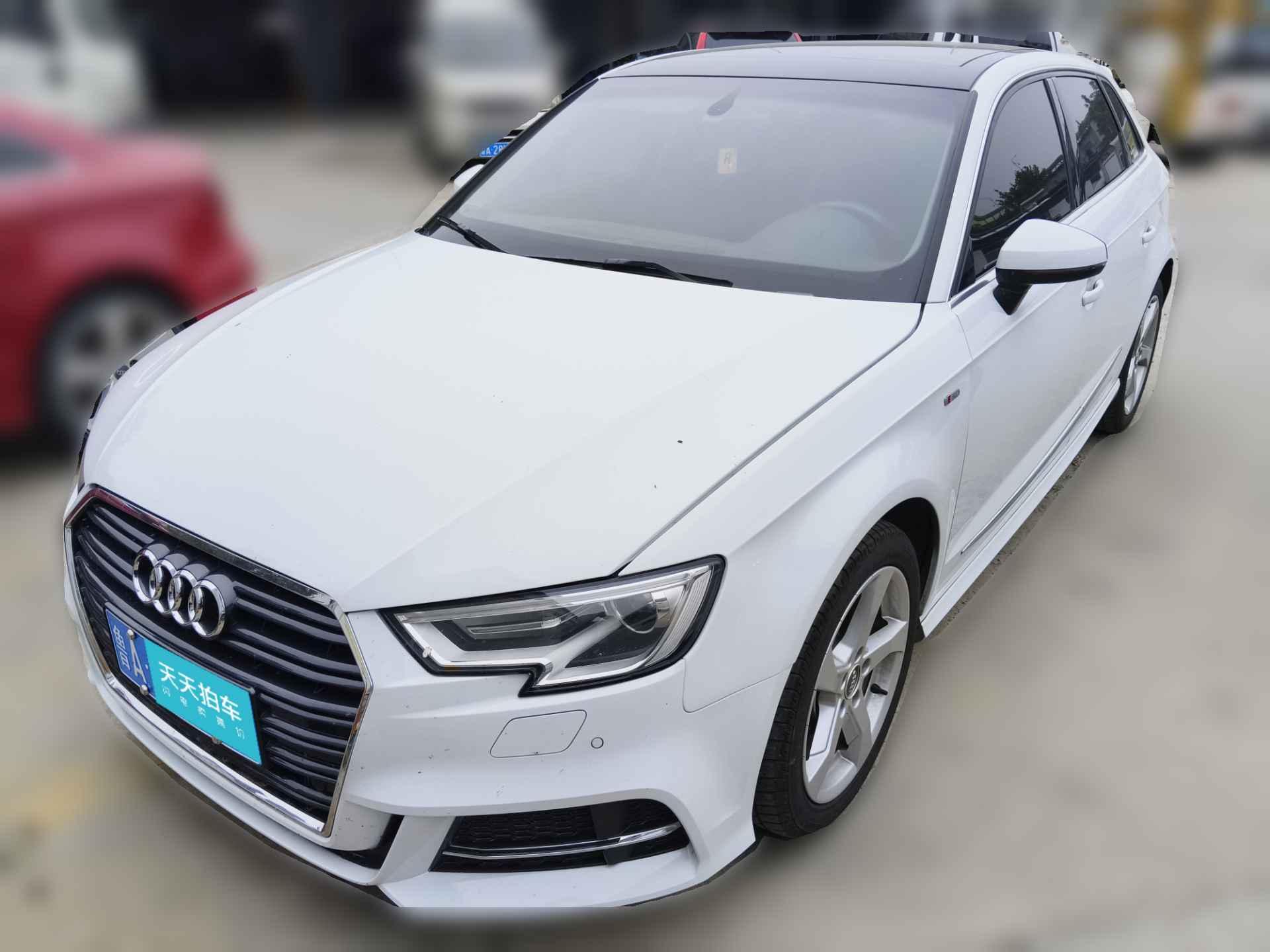 [济南·鲁A] 奥迪奥迪A32019款 Sportback 35 TFSI 时尚型 国V