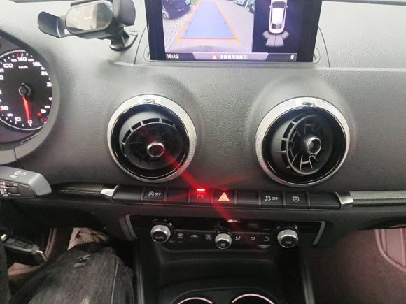 [成都·川A] 二手奥迪奥迪A32018款 30周年年型 Limousine 35 TFSI 风尚型