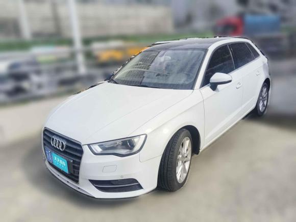 [南京·苏A] 二手奥迪奥迪A32015款 Sportback 40 TFSI 自动舒适型