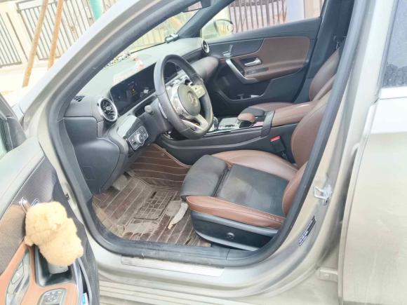 [青岛·鲁C] 二手奔驰奔驰A级2019款 A 200 L 运动轿车