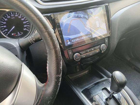 [济南·鲁A] 二手日产奇骏2015款 2.0L CVT舒适MAX版 2WD