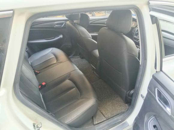 [上海·沪B] 二手荣威荣威Ei52020款 豪华版