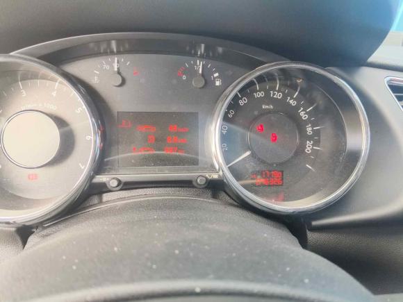 [上海·皖A] 二手标致标致30082015款 2.0L 手动经典版